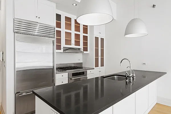 Rented by Halstead Real Estate | media 14