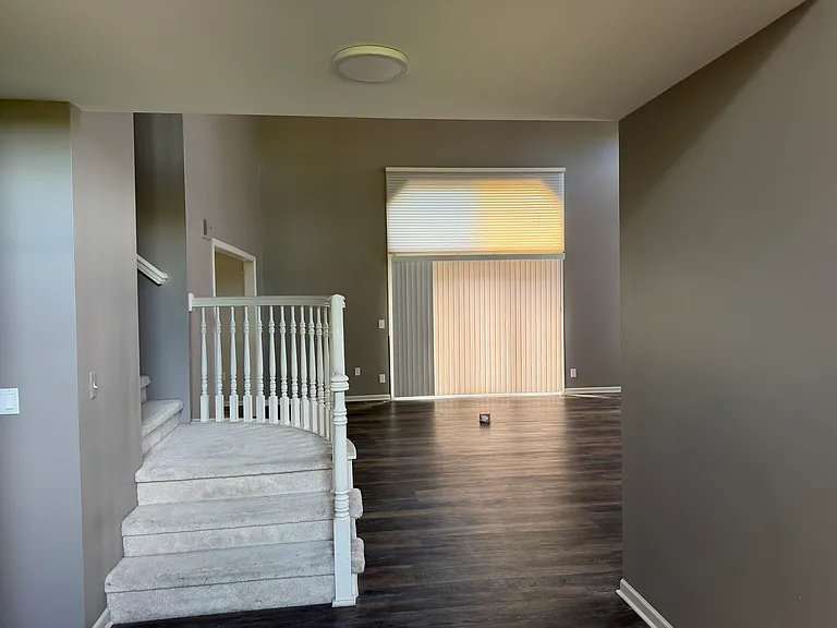 50015 Cooke Ave — Photo 2