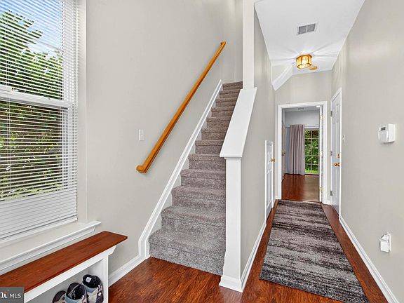 5th image of 23539 Devonshire Rd #75