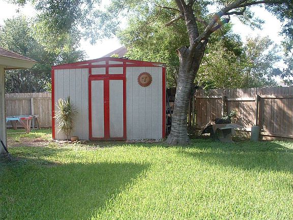 5th image of 2806 Virginia Pine Ct