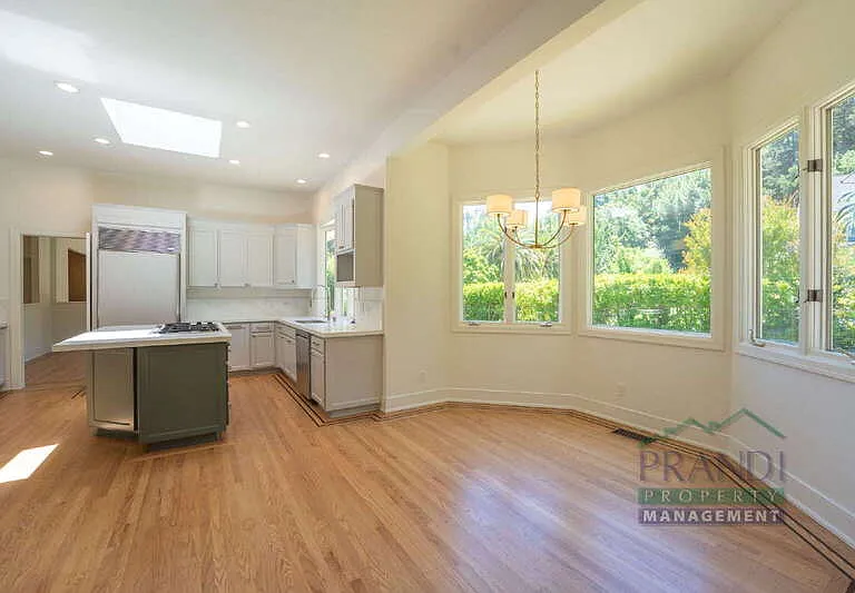 121 Laurel Grove Ave — Photo 15
