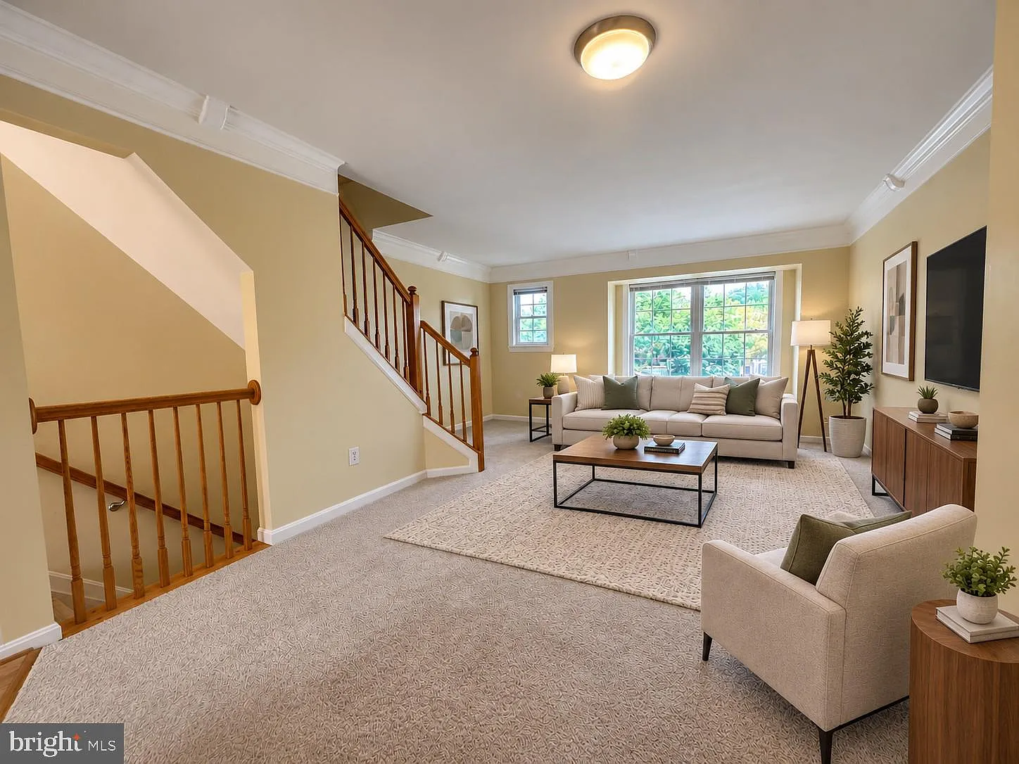 Sherbrooke Condo — Photo 2