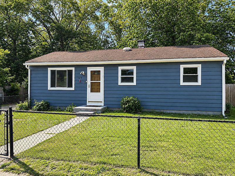 1st image of 519 Berkeley Dr