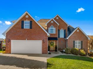 416 Kensington Dr, Morristown, TN 37814