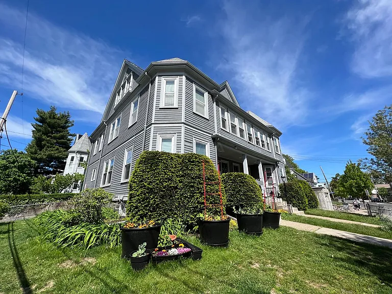 337 Main St #3 — Photo 9