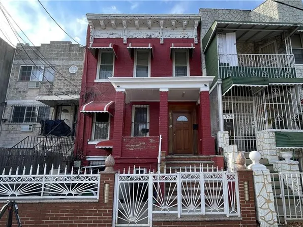 576 Essex St, Brooklyn, NY 11208