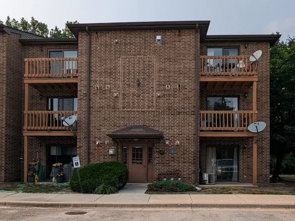 2260 Abbeywood Dr APT E, Lisle, IL 60532