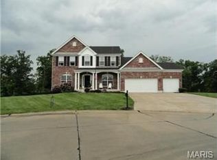 220 Twin Birch Ct, Lake Saint Louis, MO 63367
