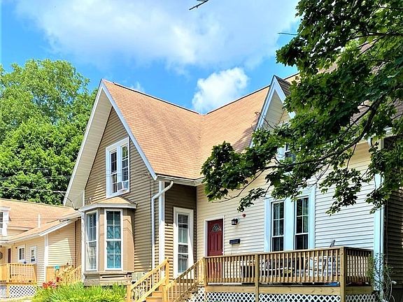 2nd image of 23-25 Arch Ave #27