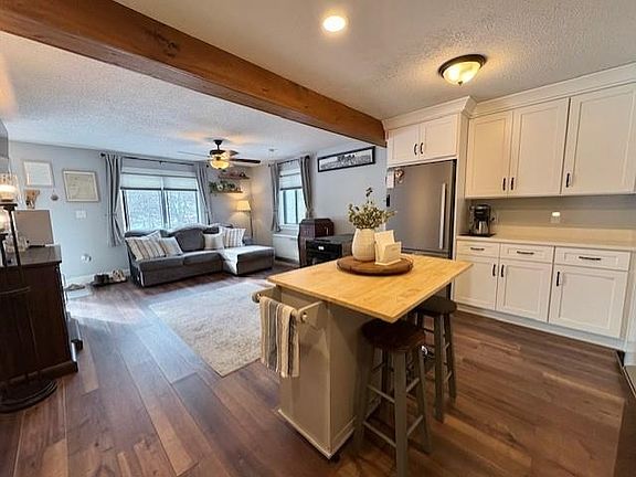5th image of 9 Swiftwater Drive #5