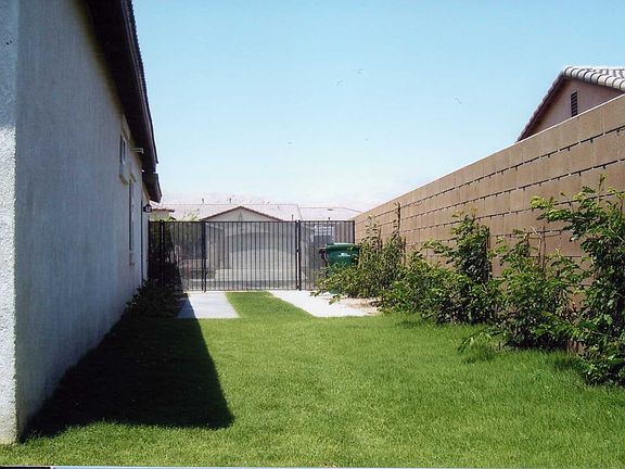 RV Parking_Side Yard