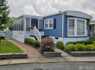 59 Bayshore Mobile Mnr, Hazlet, NJ 07730