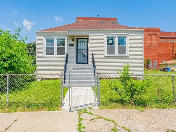 58 W 118th St, Chicago, IL 60628