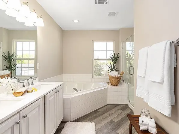 20 Kimmer Ct, Fredericksburg, VA 22406