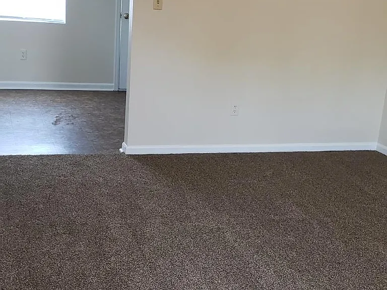 725 Normandy St NE — Photo 4