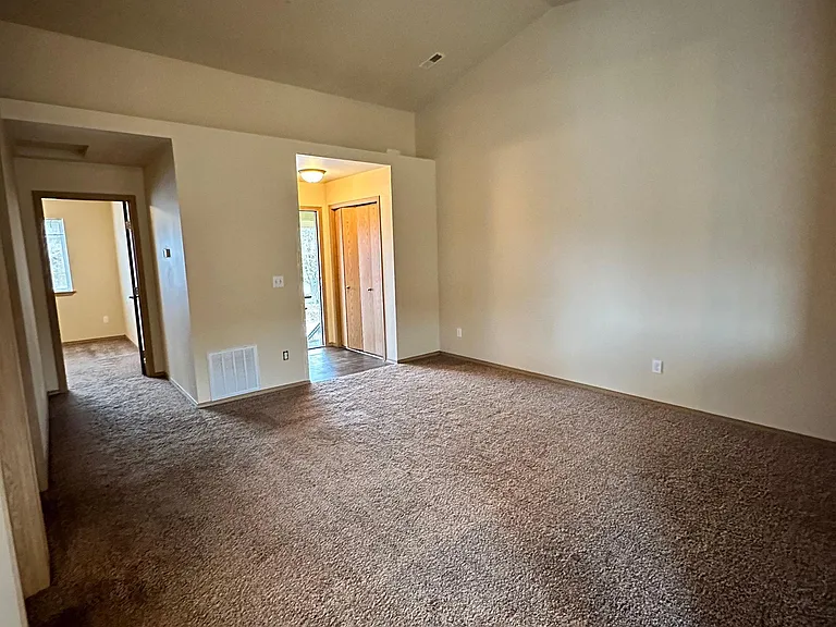 3032 W Brandywine Ln #11 — Photo 2