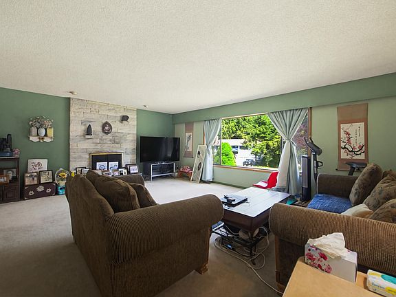 5th image of 15524 105a Ave