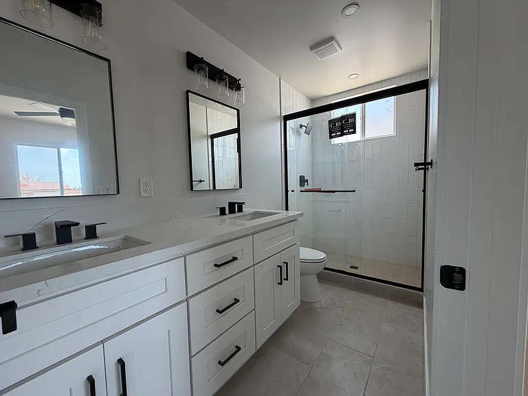 1184 Florence St — Photo 15