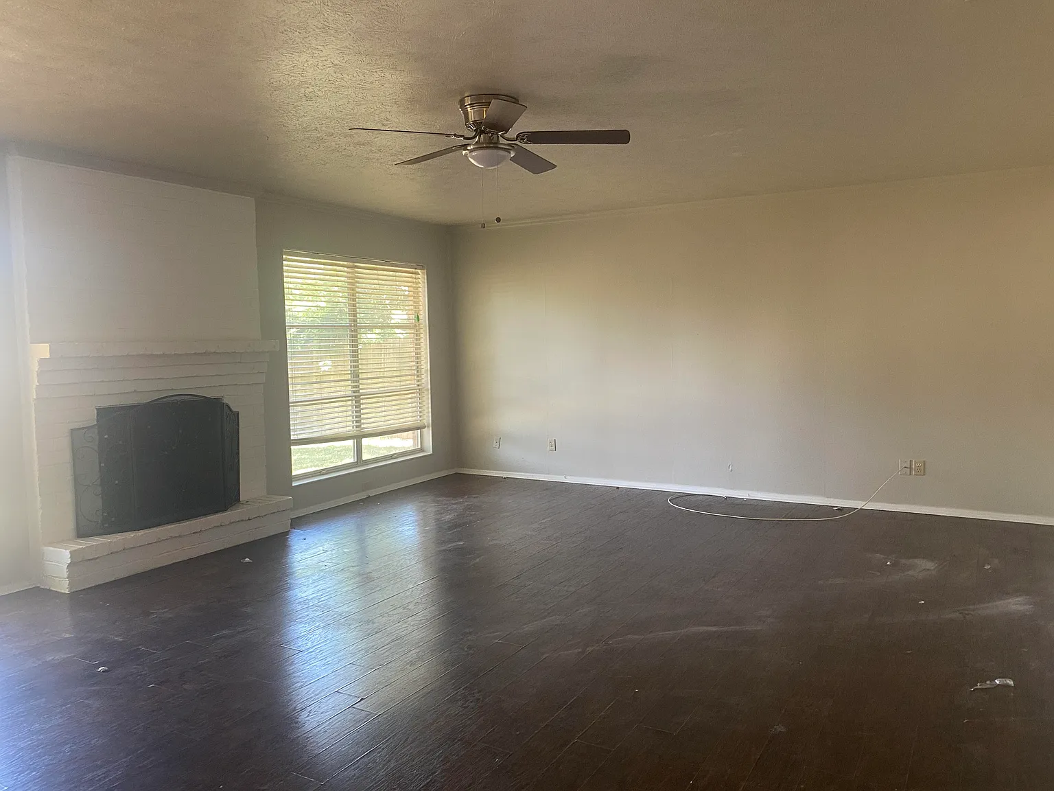 4 bed, 1706 sqft, $2,600 — Photo 4