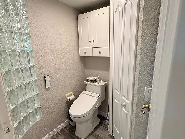 4238 Surfside Ct — Photo 43
