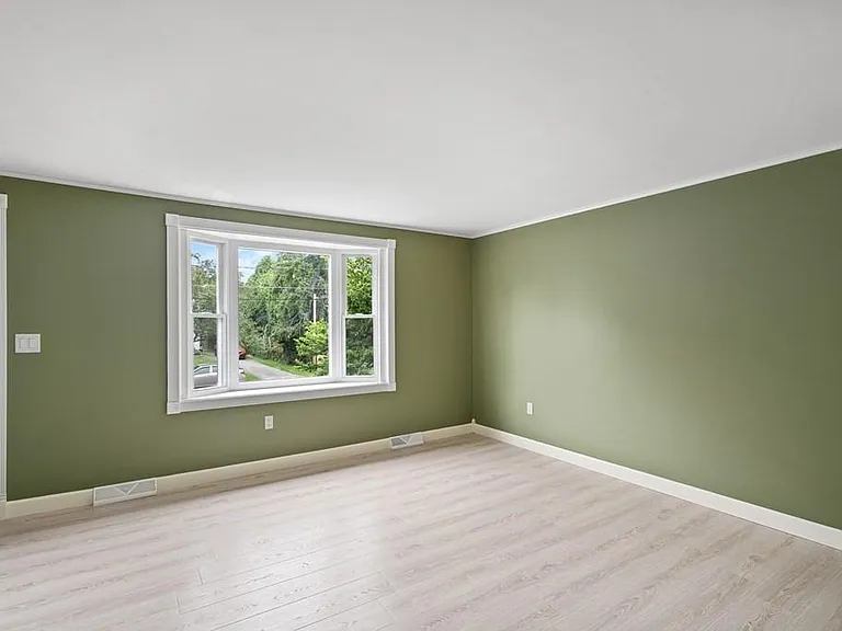 46 Harrison Pl — Photo 6