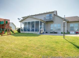 1801 Cypress Pointe Ct, Mahomet, IL 61853