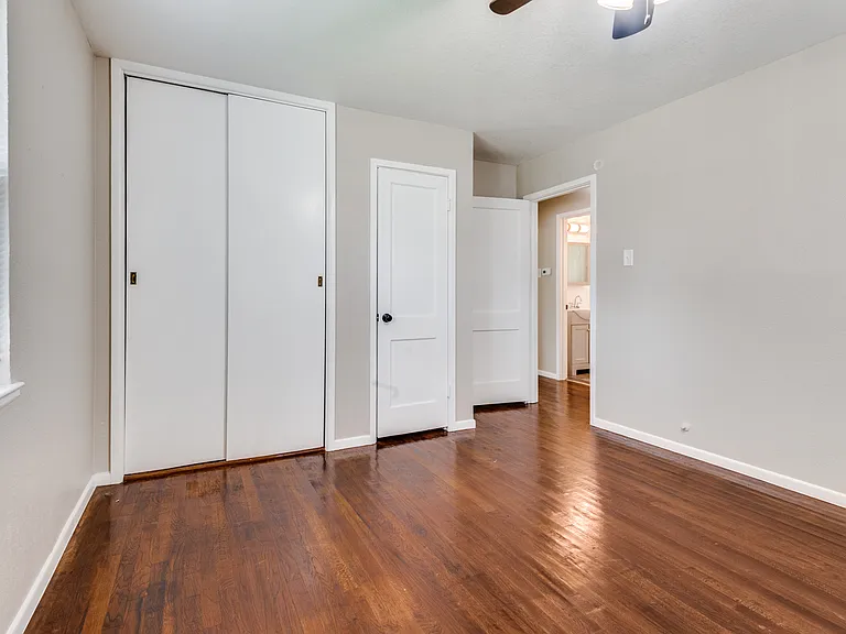 118 Nichols St — Photo 11