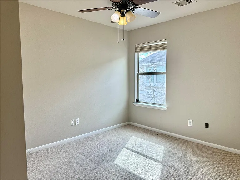 13107 Lawsons Creek Ln — Photo 15
