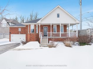 2 Thrushwood Dr, Barrie, ON L4N 0Z1
