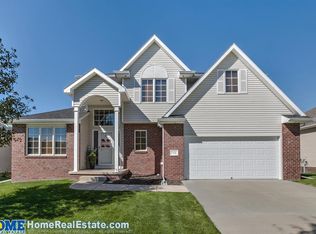 7825 Tropp Ridge Dr, Lincoln, NE 68512