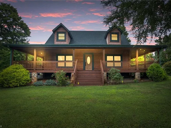 500 N Timbergate Dr, Gibsonville, NC 27249