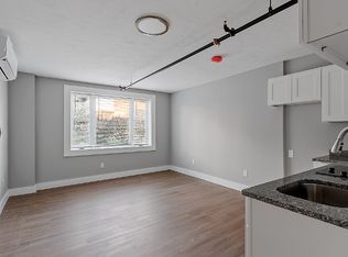 55 Manchester St #8, Manchester, NH 03101