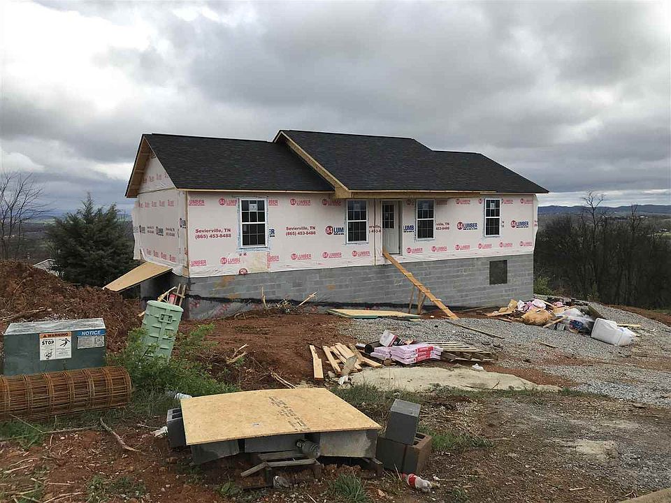 2nd image of 1272 Jessica Loop