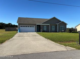 123 Cherry Grove Dr, Richlands, NC 28574