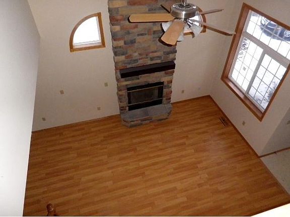 Living Vaulted ceiling