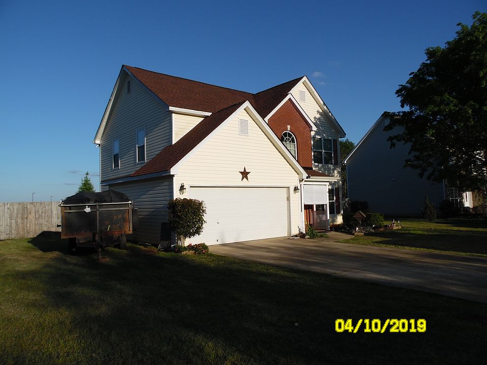 2nd image of 100 Covington Cv