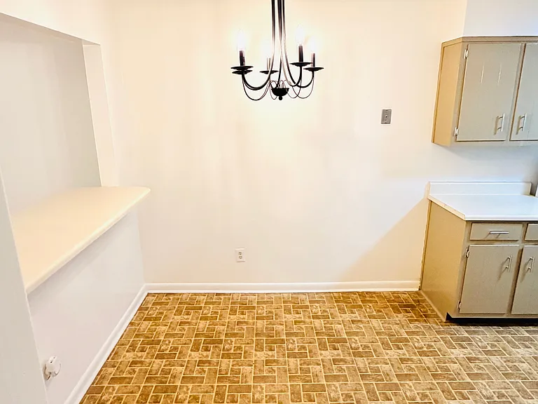 2550 Sweetridge Ct — Photo 9