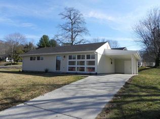 501 Douglas Dr, Rogersville, TN 37857