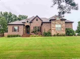 5 W Chateau Estates Dr, Greenbrier, AR 72058
