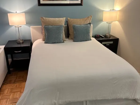 150 West 51st Street image 3 of 12