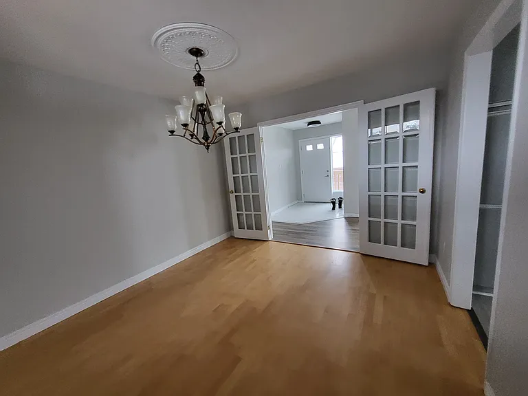70 Penetang St #1 — Photo 22