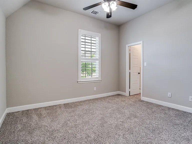 1071 Jennala Dr — Photo 20