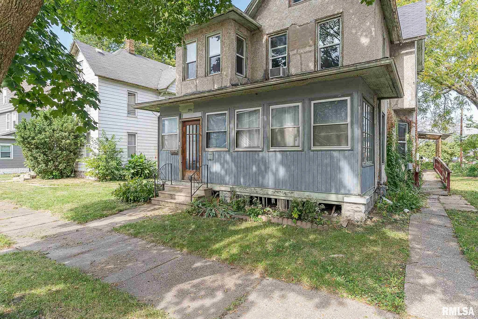 2733 6th Ave photo 1