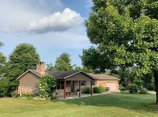 1170 Rustic Ridge Rd, Zanesville, OH 43701
