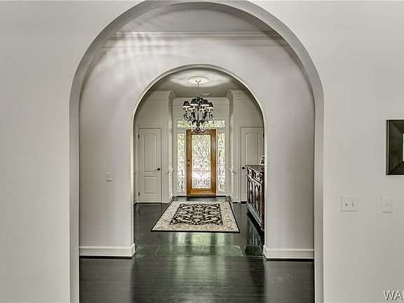 5th image of 1132 Wellesley Grn