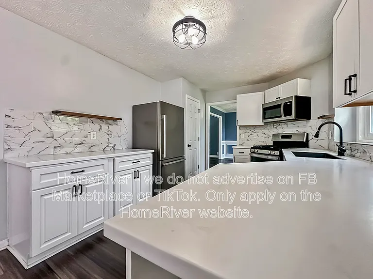 11876 Plantation Pkwy — Photo 11