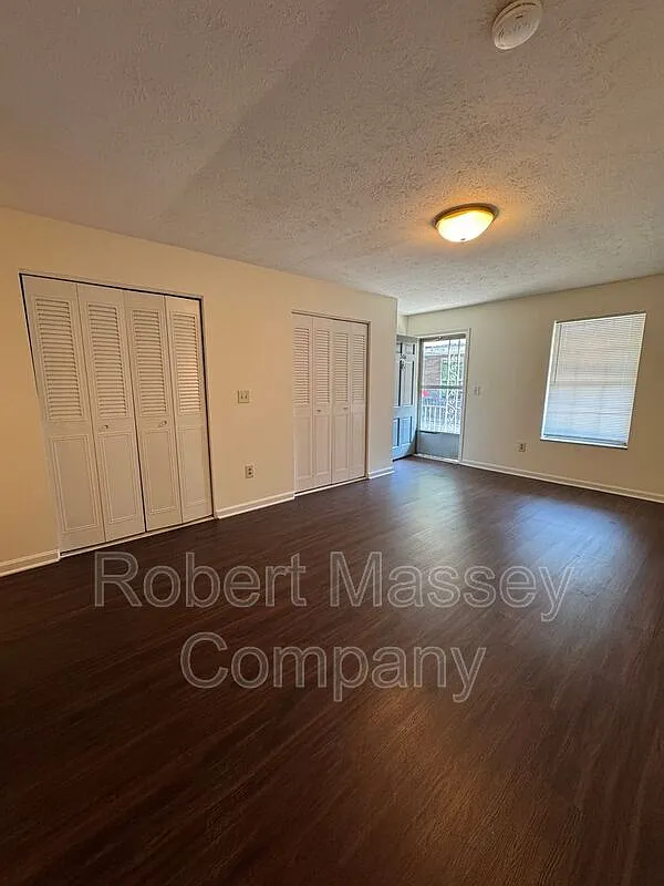 Studio, 1.0 bath, 500 sqft, $875 — Photo 3