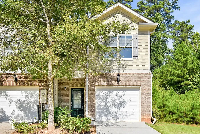 3 bed, 2.5 bath, 1440 sqft, $1,845 — Photo 1
