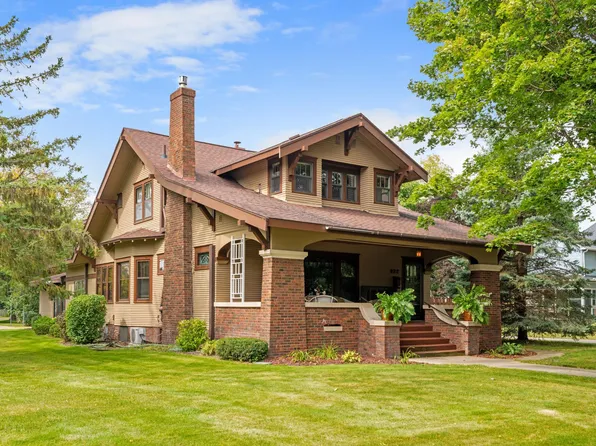 922 Douglas St, Alexandria, MN 56308