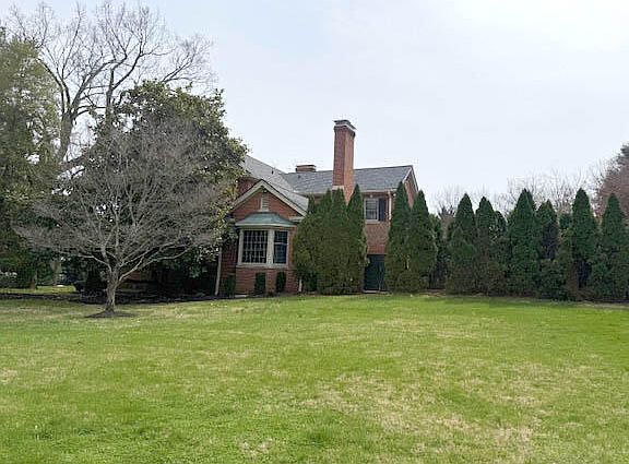 5th image of 3217 Tates Creek Rd